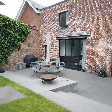 Gezellige Moderne Woning Met Zwemvijver Halle  Bagian luar foto