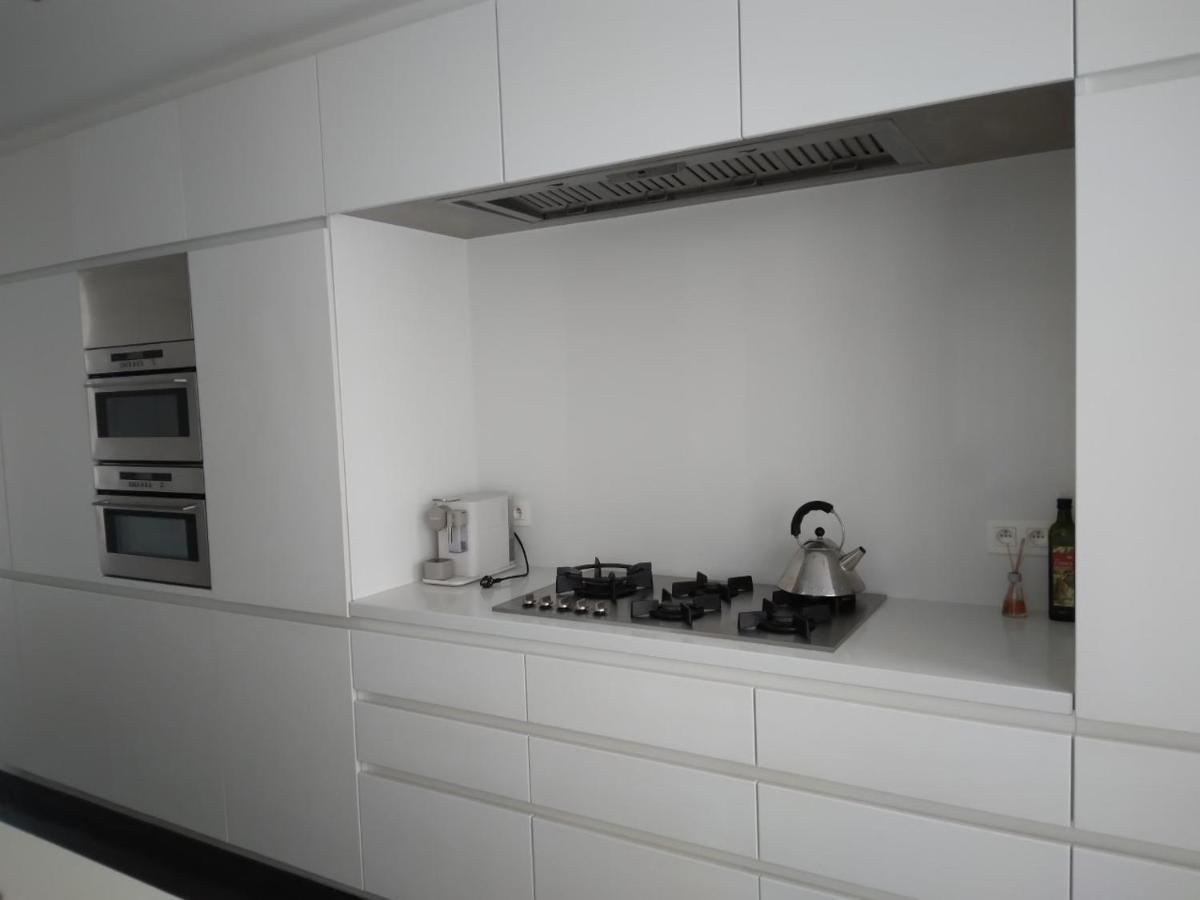 Gezellige Moderne Woning Met Zwemvijver Halle  Bagian luar foto